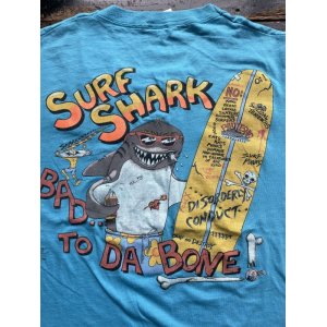 画像: 80s サメ モンスター サーファー Tシャツ