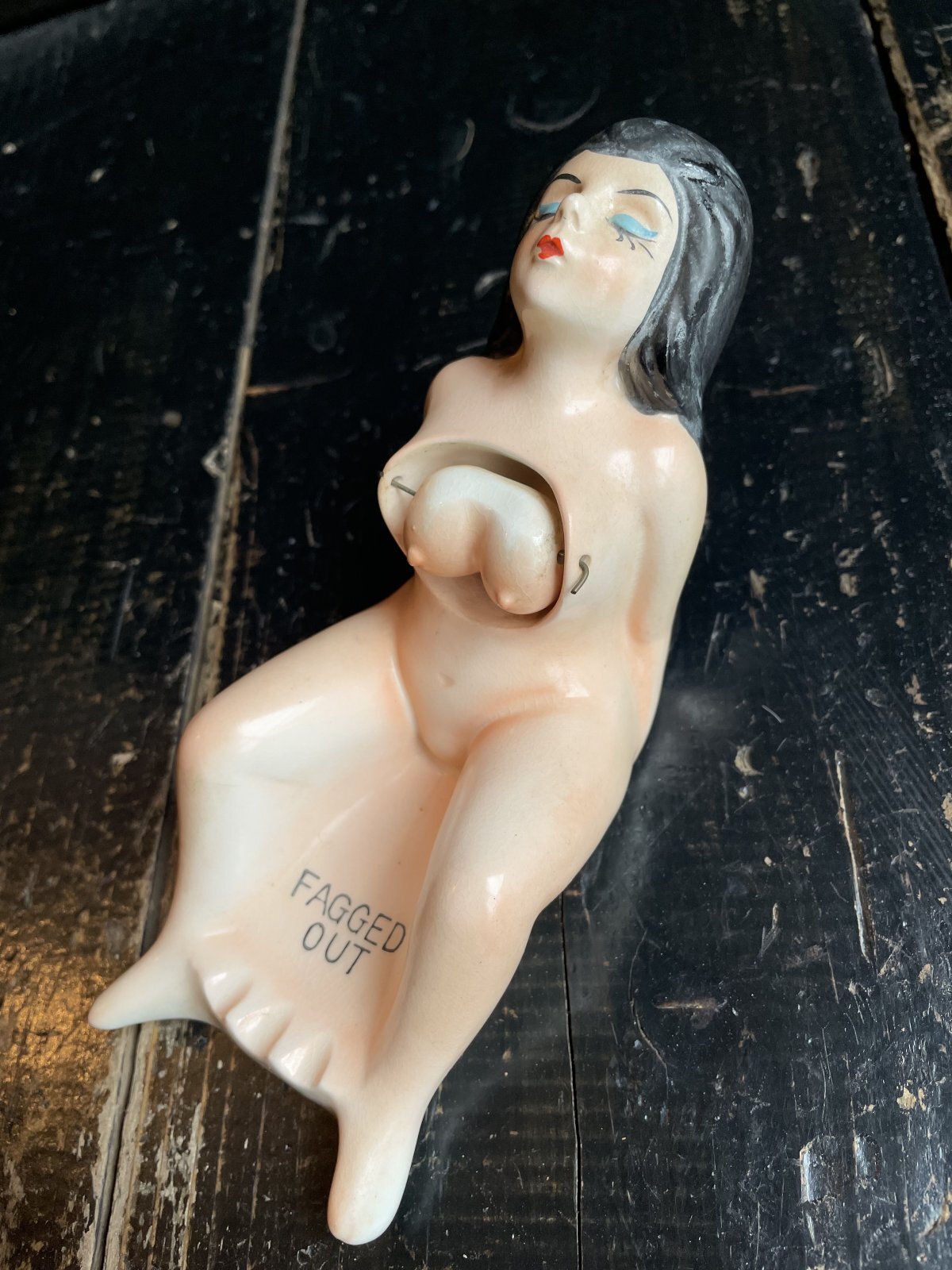 画像: 1950〜1960s おっぱい 揺れる 灰皿